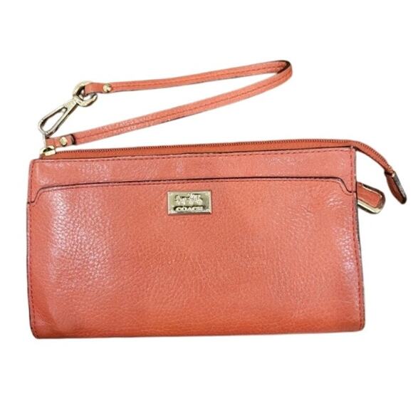 Coach Orange Leather Wristlet Wallet - Women's Designer Handbag with Strap‎ - Picture 1 of 13